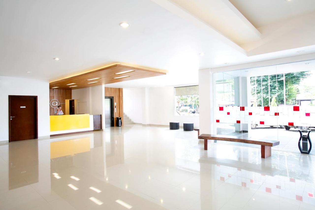 Amaris Hotel Muara Bungo - Jambi Exterior foto