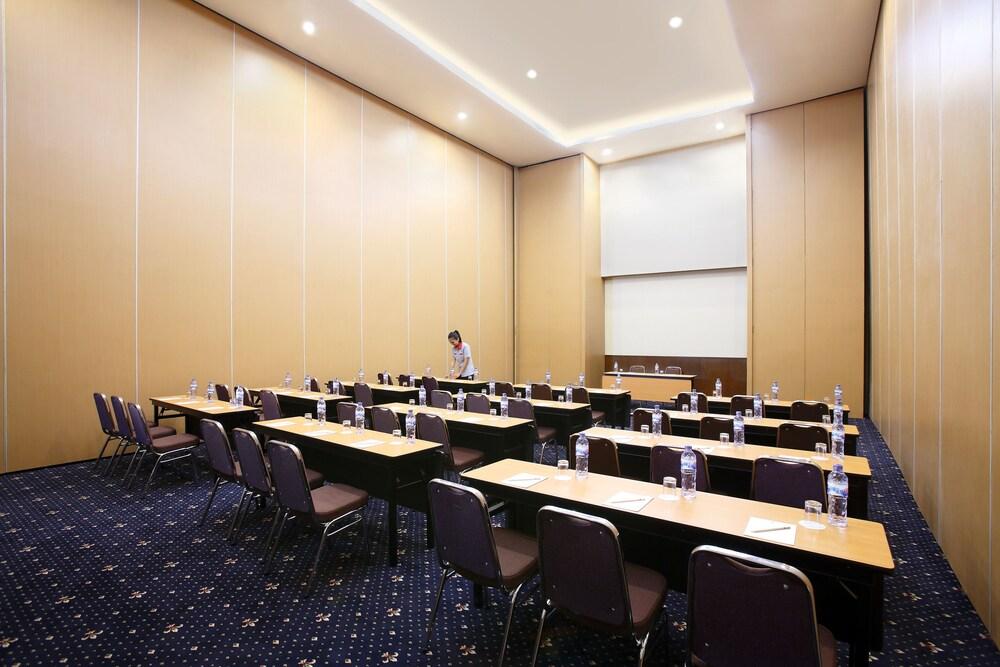 Amaris Hotel Muara Bungo - Jambi Exterior foto